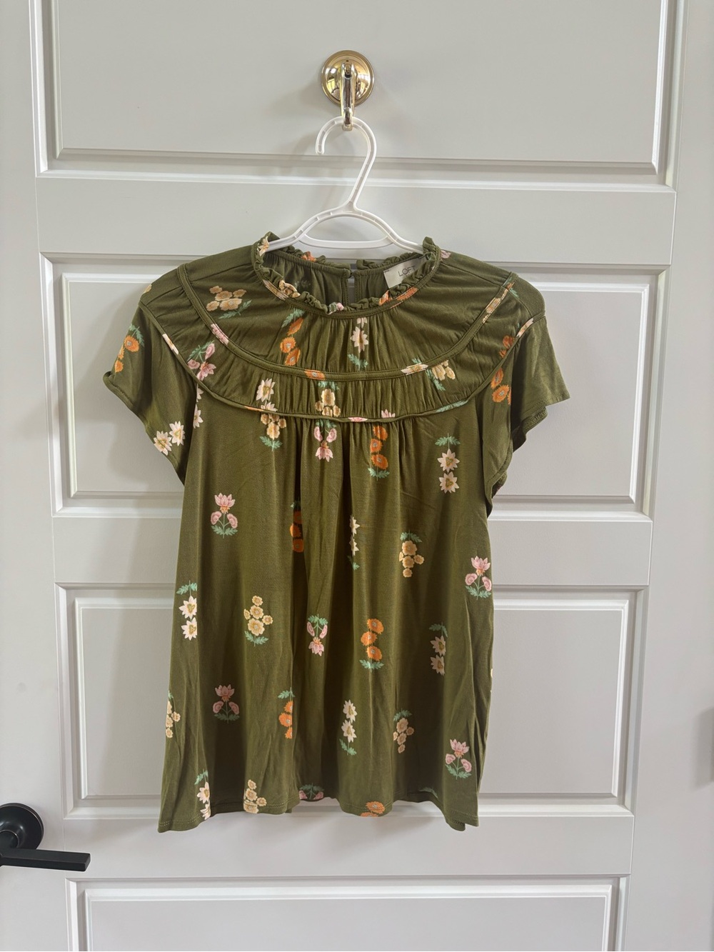 Loft Olive Green Floral Ruffle Yoke Blouse Top Size Large - Picture 2 of 9